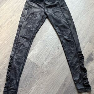 Lululemon Speed Tight Luxtreme Brisk Bloom Black Soot Sz 8 Floral Pockets Ruched